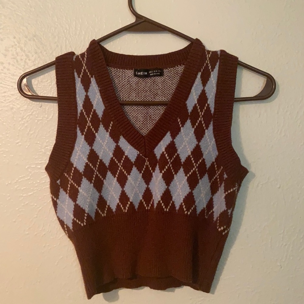 Sweater vest